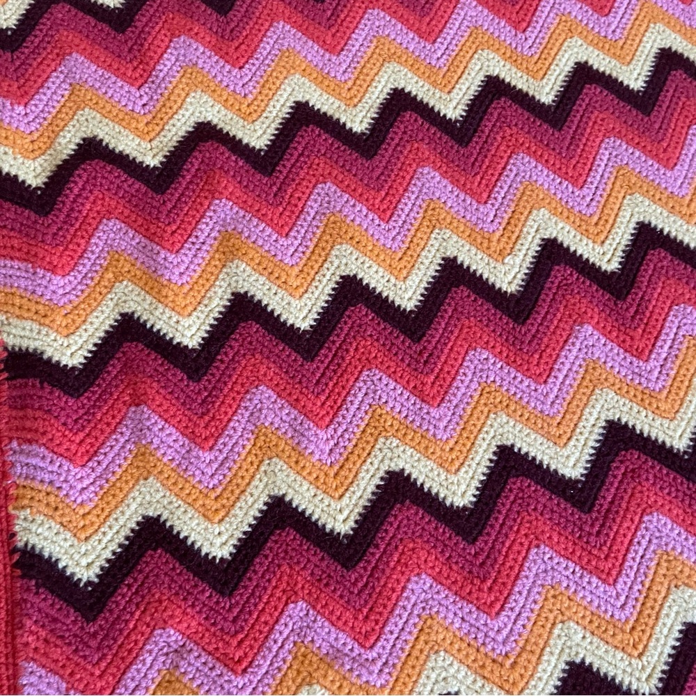 Beautiful Handmade Crochet Chevron Afghan - Fall Colors! ππππ - Picture 4 of 4